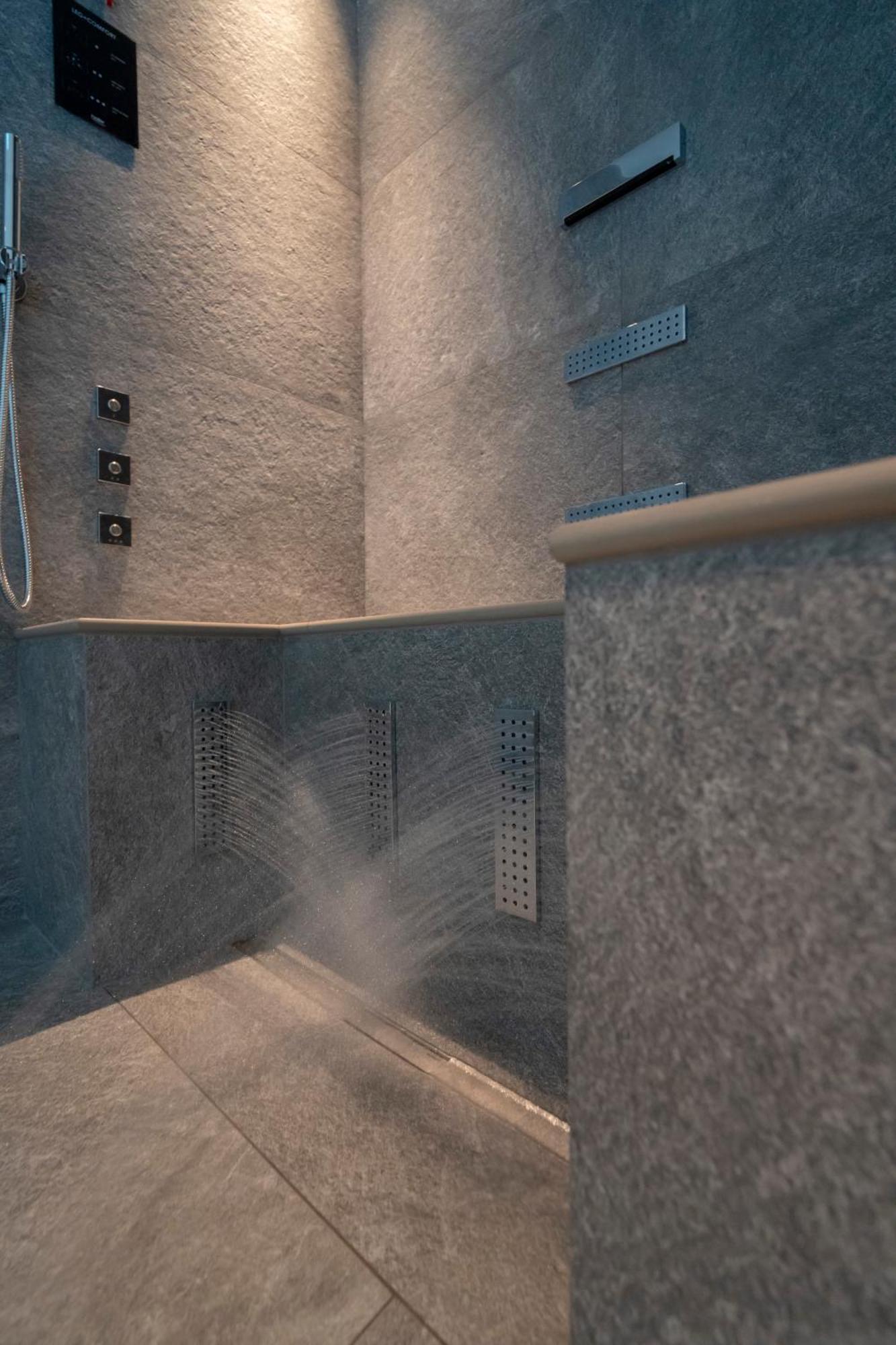 Hotel Alu Mountain Design Bormio Luaran gambar